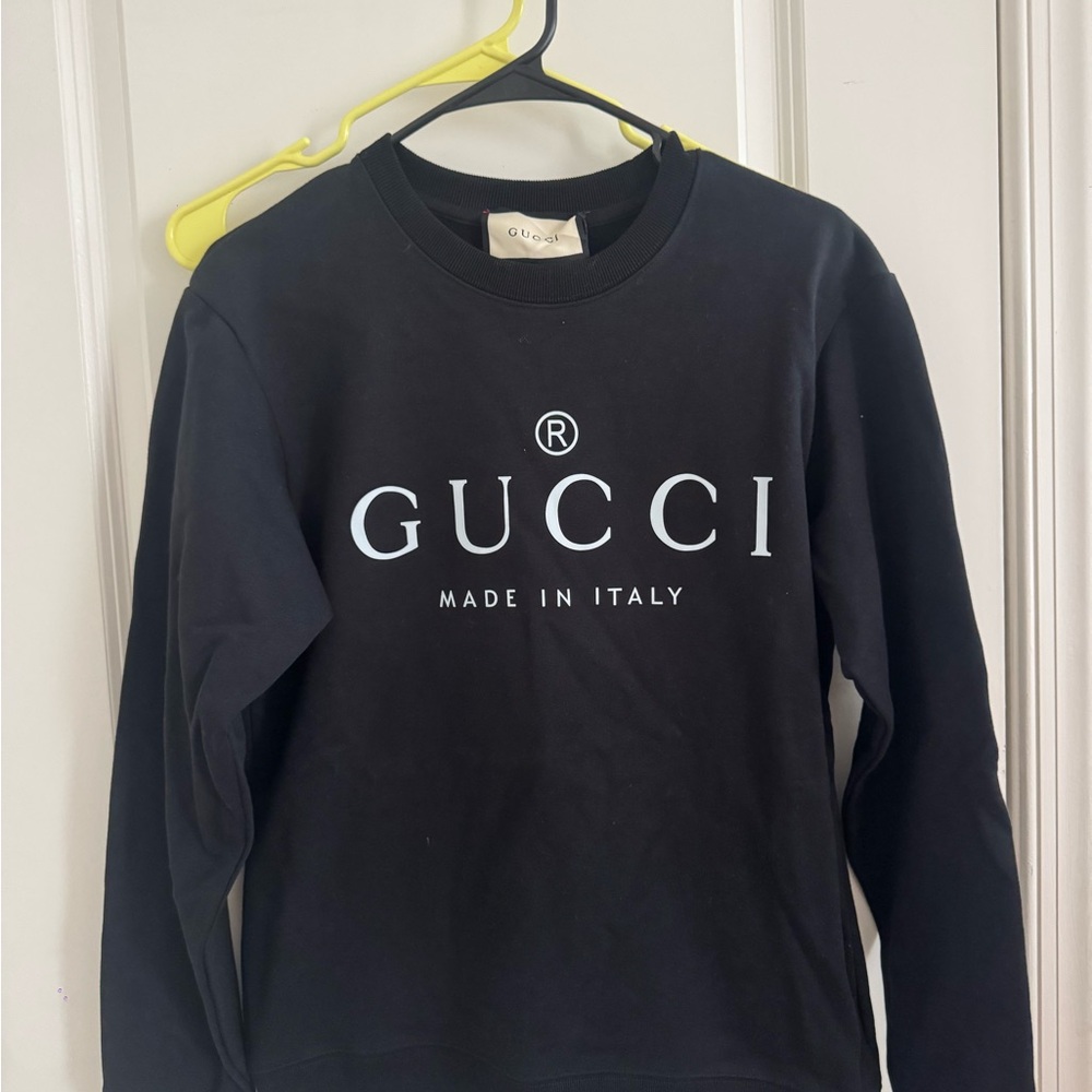 Gucci Classic Black Top